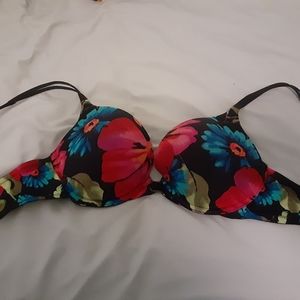 Flowered push up bra